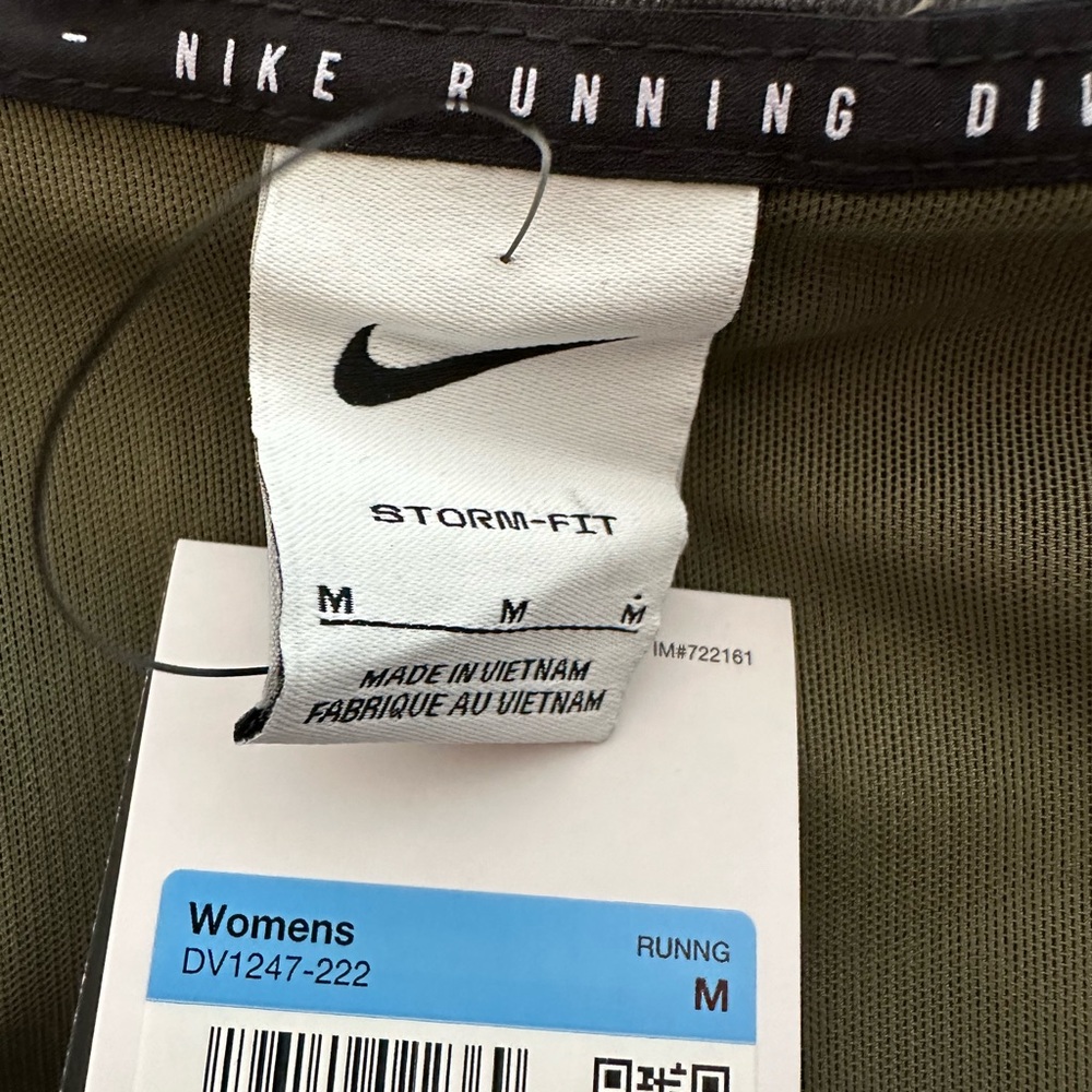 Nike Run Division Storm-Fit Running Athletic Jacket DV1247 Women’s Size Medium - Picture 9 of 9